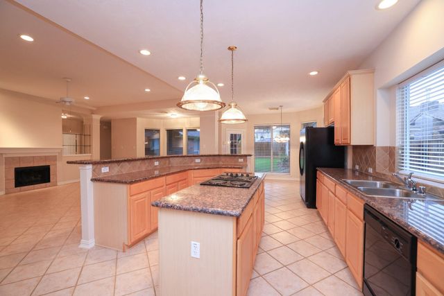 17222 Leeside Drive, Tomball, TX 77377