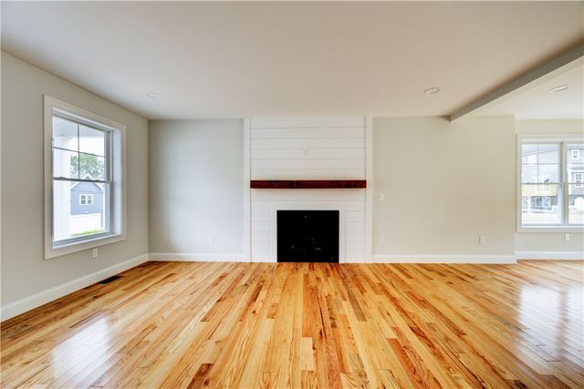 226 St Louis Avenue, Woonsocket, RI 02895