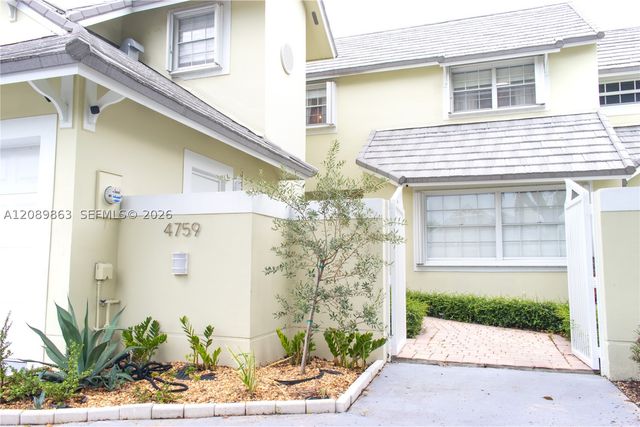 4759 NW 98th Pl, Doral, FL 33178