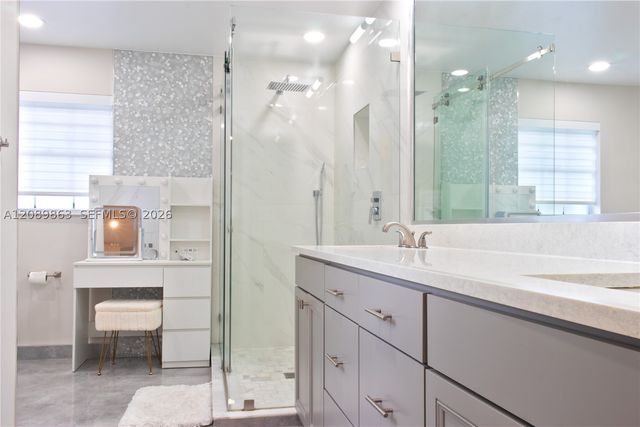 4759 NW 98th Pl, Doral, FL 33178