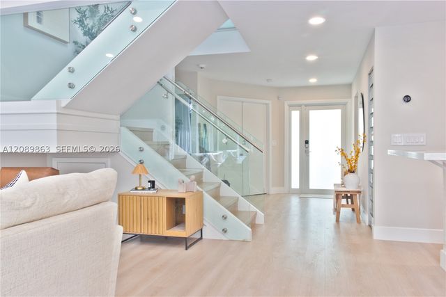 4759 NW 98th Pl, Doral, FL 33178