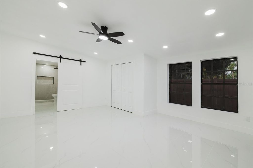 Image 14 of property listing at 3546 BOCA CIEGA DRIVE N, St Petersburg, FL 33710