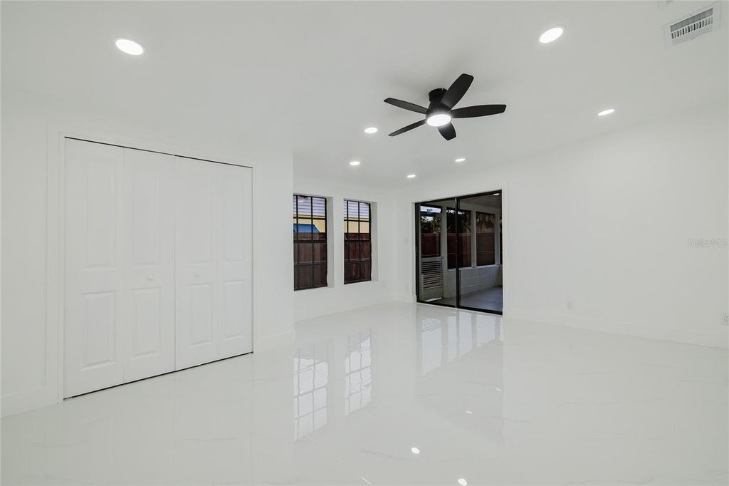 Image 15 of property listing at 3546 BOCA CIEGA DRIVE N, St Petersburg, FL 33710