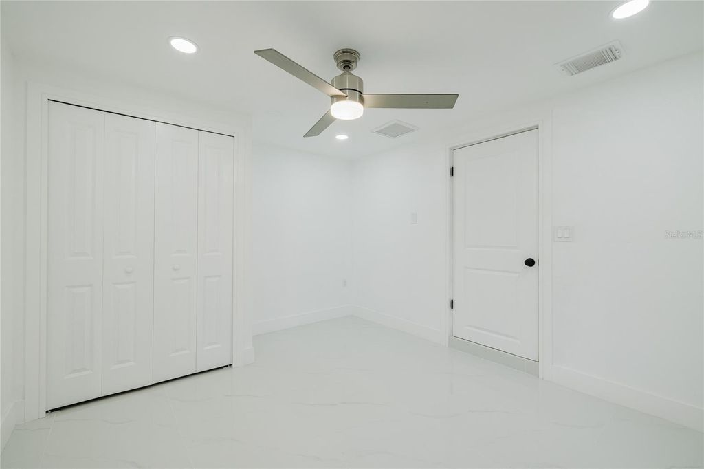 Image 22 of property listing at 3546 BOCA CIEGA DRIVE N, St Petersburg, FL 33710