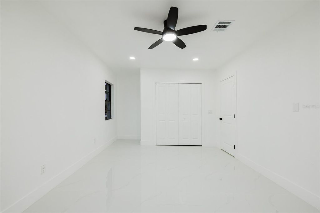 Image 26 of property listing at 3546 BOCA CIEGA DRIVE N, St Petersburg, FL 33710