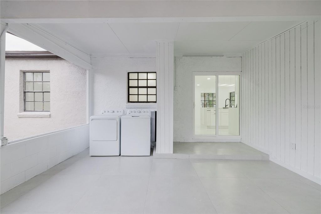 Image 33 of property listing at 3546 BOCA CIEGA DRIVE N, St Petersburg, FL 33710