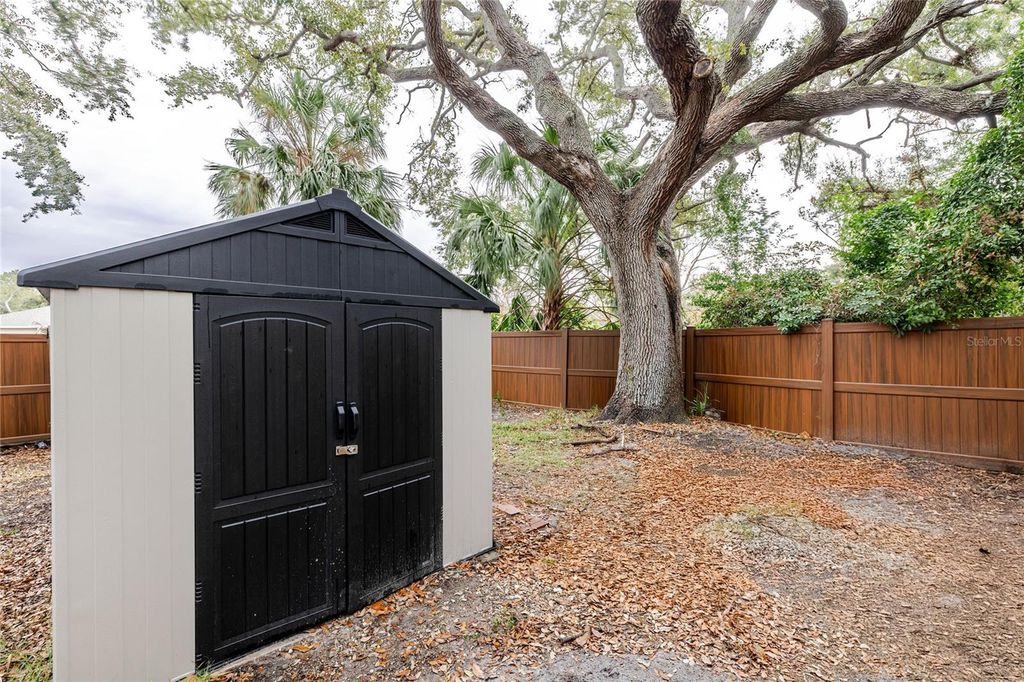 Image 37 of property listing at 3546 BOCA CIEGA DRIVE N, St Petersburg, FL 33710