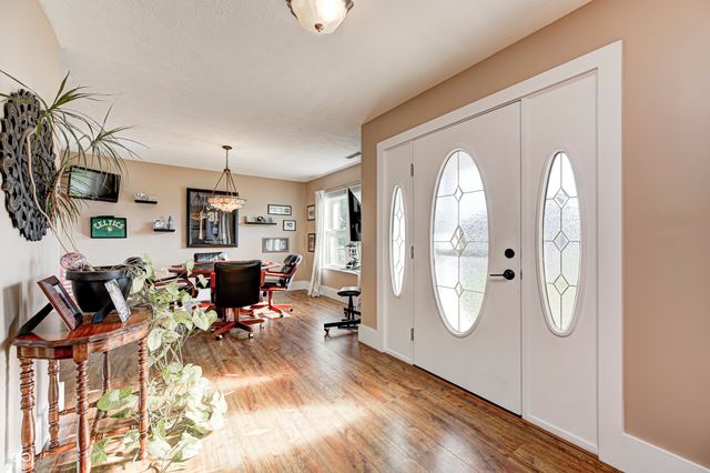 3176 S Parker Lane, New Palestine, IN 46163