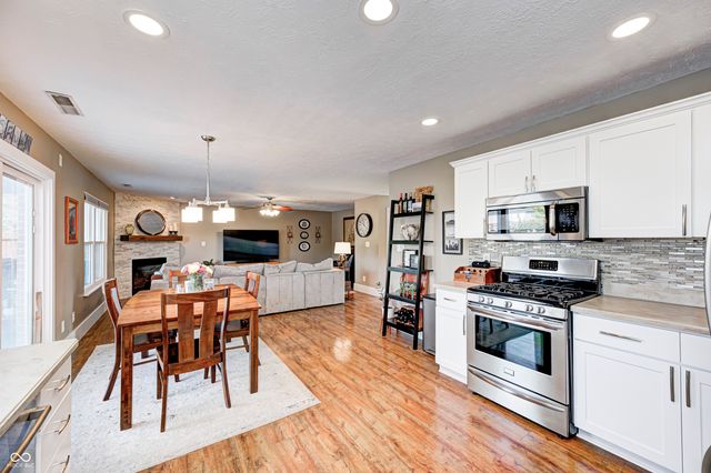 3176 S Parker Lane, New Palestine, IN 46163