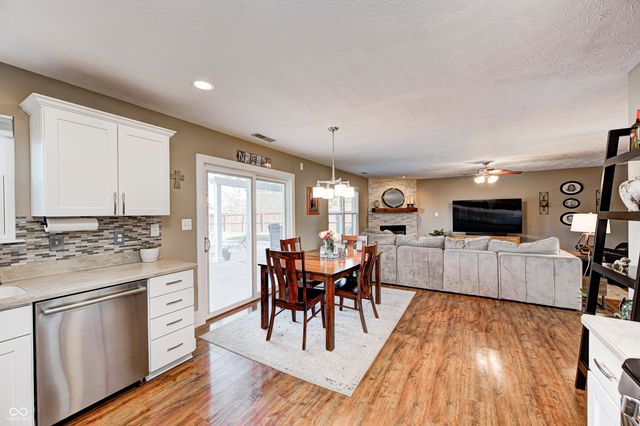 3176 S Parker Lane, New Palestine, IN 46163