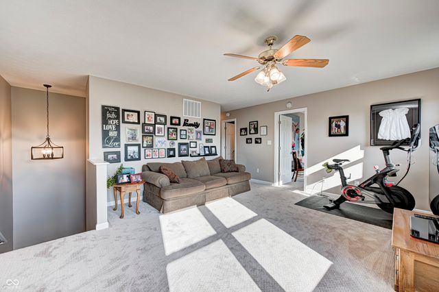 3176 S Parker Lane, New Palestine, IN 46163