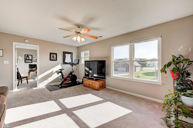 3176 S Parker Lane, New Palestine, IN 46163