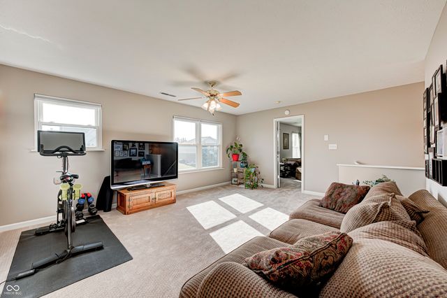 3176 S Parker Lane, New Palestine, IN 46163