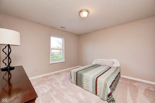 3176 S Parker Lane, New Palestine, IN 46163