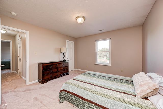 3176 S Parker Lane, New Palestine, IN 46163