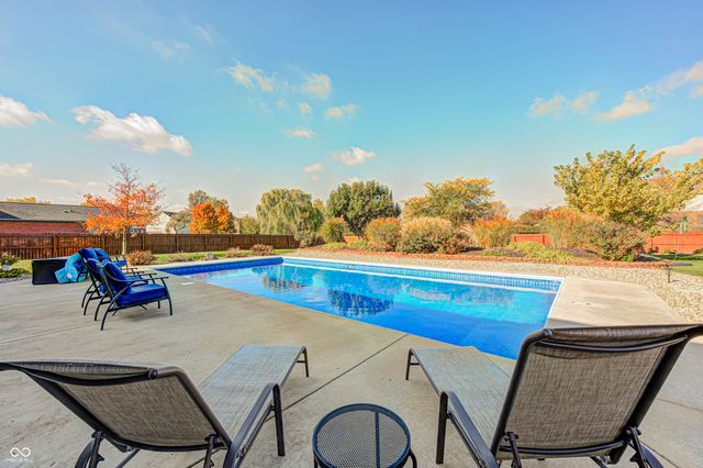 3176 S Parker Lane, New Palestine, IN 46163