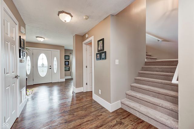 3176 S Parker Lane, New Palestine, IN 46163