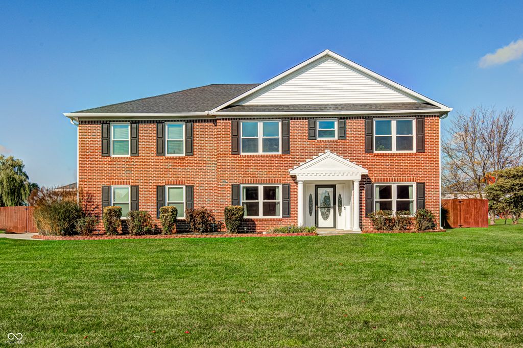 3176 S Parker Lane, New Palestine, IN 46163