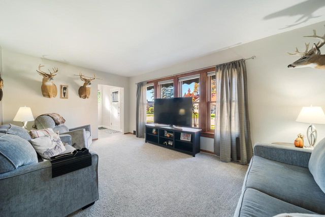 127 Hein AVENUE, Plymouth, WI 53073