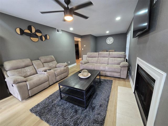 4032 TUMBLE WOOD TRAIL 103, Tampa, FL 33613