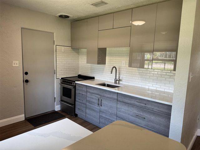 2845 9TH AVENUE N, St Petersburg, FL 33713