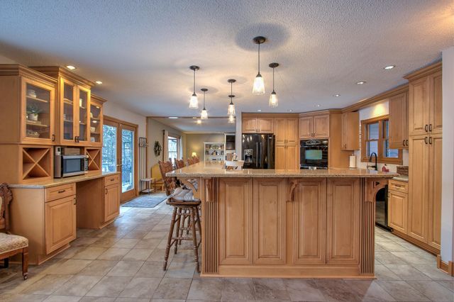 7768 Carole Drive, Circle Pines, MN 55014