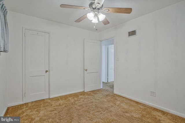 8104 RIGGS RD, Hyattsville, MD 20783