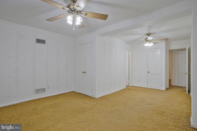 8104 RIGGS RD, Hyattsville, MD 20783