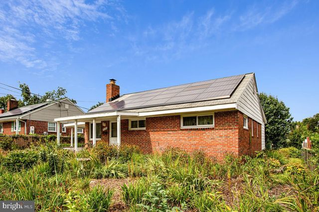 8104 RIGGS RD, Hyattsville, MD 20783