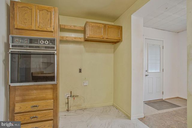 8104 RIGGS RD, Hyattsville, MD 20783
