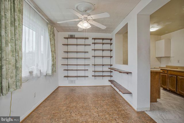 8104 RIGGS RD, Hyattsville, MD 20783