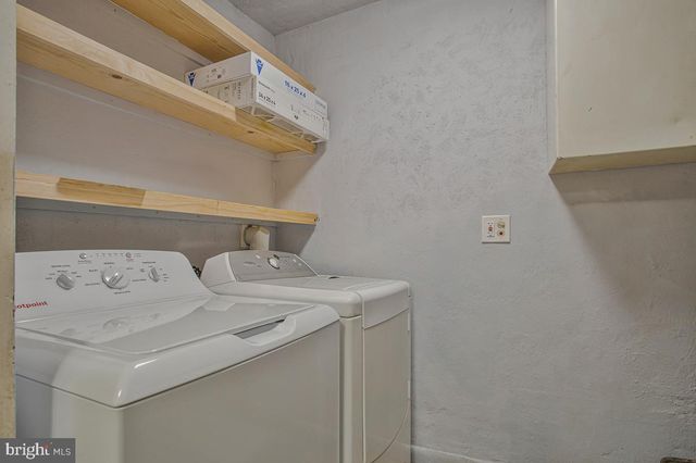 8104 RIGGS RD, Hyattsville, MD 20783