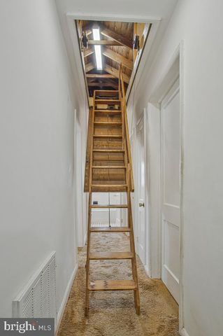 8104 RIGGS RD, Hyattsville, MD 20783