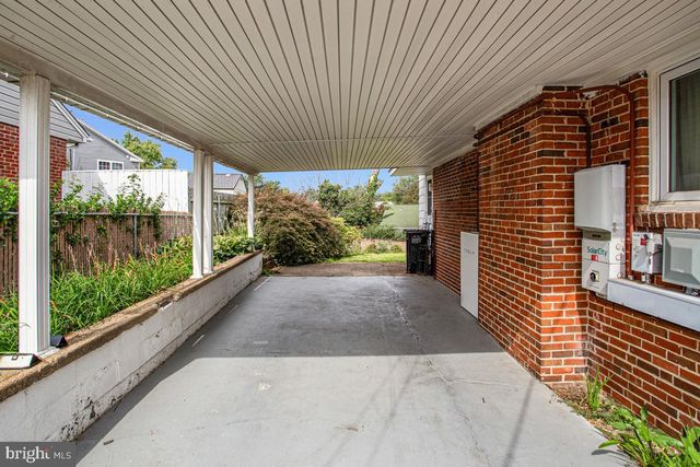 8104 RIGGS RD, Hyattsville, MD 20783