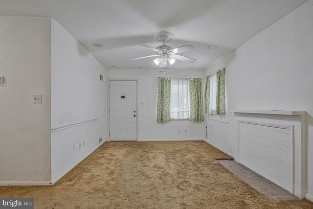 8104 RIGGS RD, Hyattsville, MD 20783