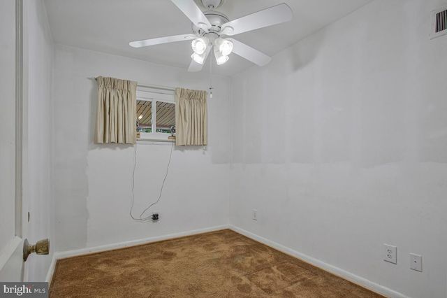 8104 RIGGS RD, Hyattsville, MD 20783
