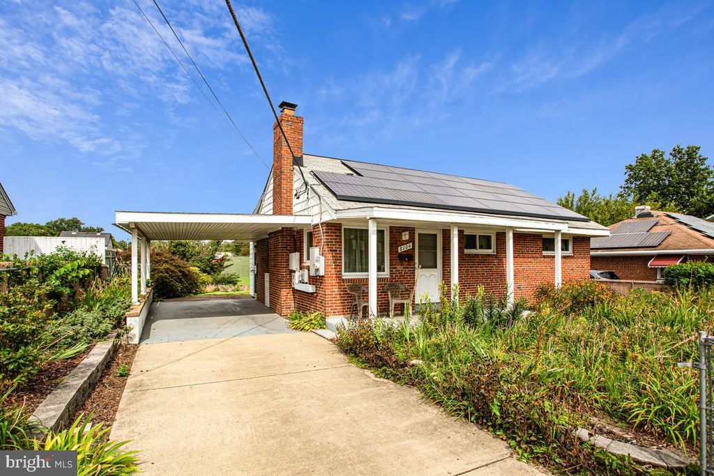 8104 RIGGS RD, Hyattsville, MD 20783