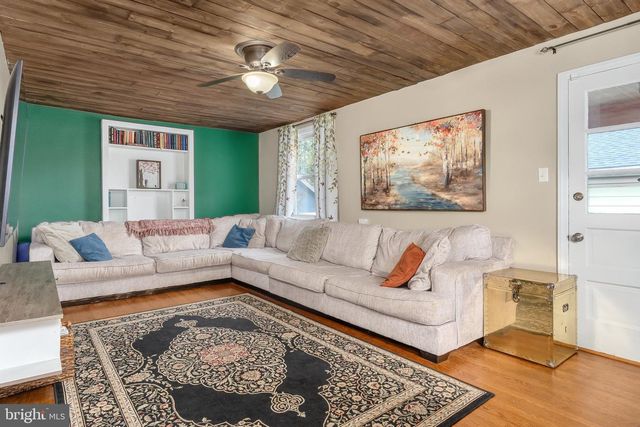 11008 COFFMAN AVE, Hagerstown, MD 21740