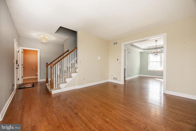 1 WINSLOW DR, Phoenixville, PA 19460