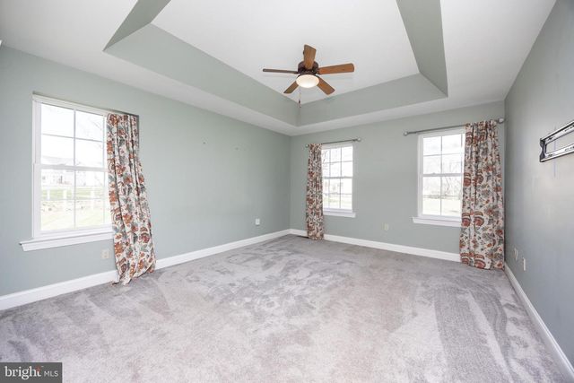 1 WINSLOW DR, Phoenixville, PA 19460