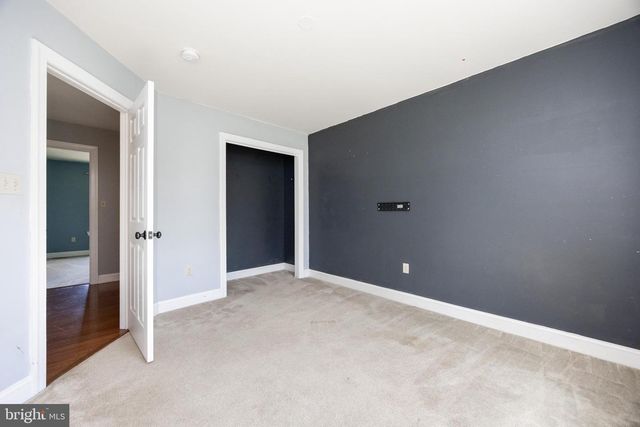 1 WINSLOW DR, Phoenixville, PA 19460