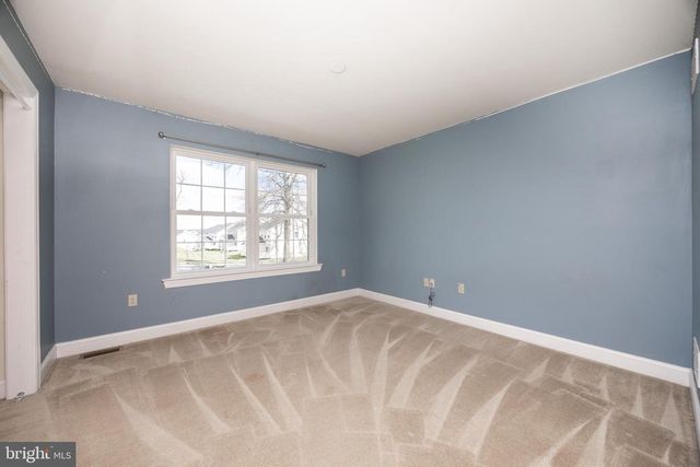 1 WINSLOW DR, Phoenixville, PA 19460