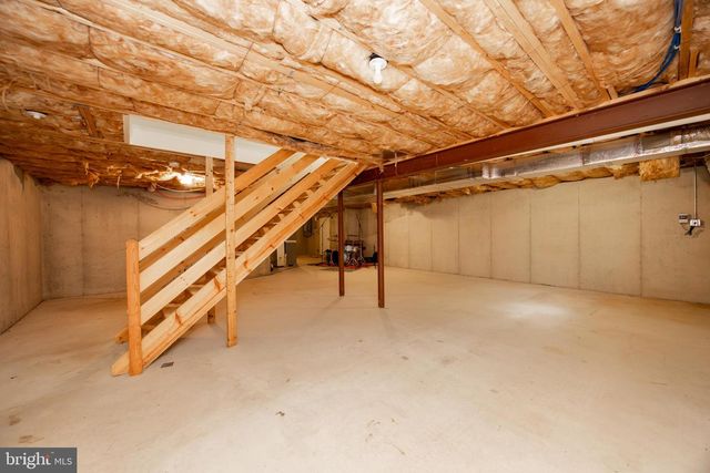 1 WINSLOW DR, Phoenixville, PA 19460