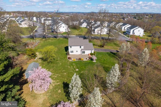 1 WINSLOW DR, Phoenixville, PA 19460