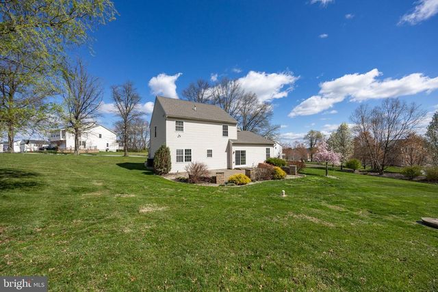 1 WINSLOW DR, Phoenixville, PA 19460