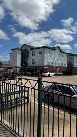 6289 Wilcrest Drive 7300, Houston, TX 77072