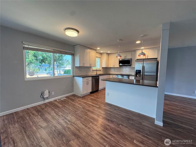 422 116th Place SW, Everett, WA 98204