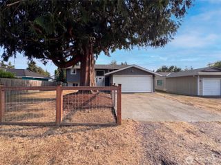 422 116th Place SW, Everett, WA 98204