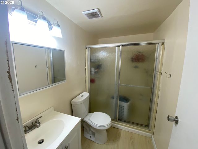 401 Se SURF Ave, Lincoln City, OR 97367