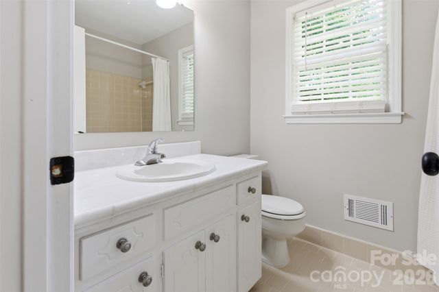 6742 Wild Turkey Lane, Charlotte, NC 28214